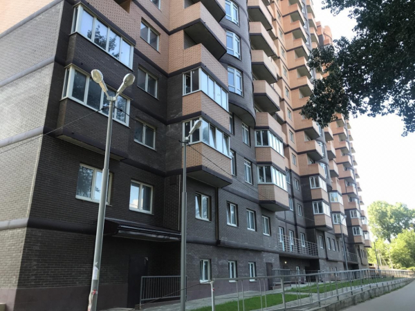 "Ждем жилье годами": дольщики ЖК "Речной бриз" в Краснодаре в "заложниках" у застройщика