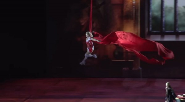 Ледовое шоу о Дракуле, своп-вечеринка и кавер-концерт к Halloween: уикенд в Краснодаре