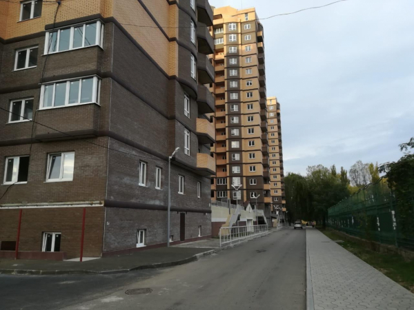 "Ждем жилье годами": дольщики ЖК "Речной бриз" в Краснодаре в "заложниках" у застройщика