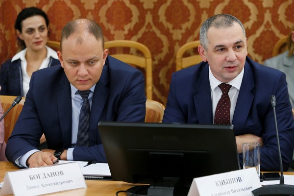 Анна Минькова поручила усилить работу по привлечению учителей и врачей в госучреждения Кубани