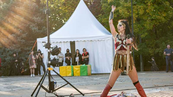 Второй фестиваль-конкурс &laquo;Эфес Кубани&raquo; по артистическому фехтованию и боевому танцу посетили более 10 тыс. краснодарцев