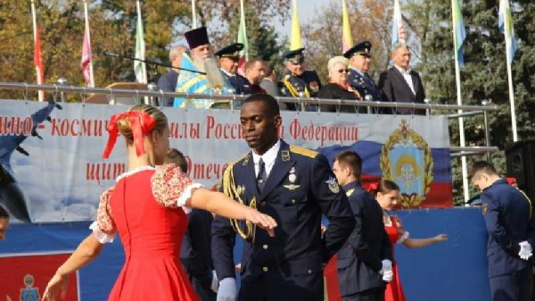 Из курсантов в лейтенанты: выпускниками Краснодарского училища лётчиков в этом году стали 559 пилотов Из курсантов в лейтенанты: выпускниками Краснодарского училища лётчиков в этом году стали 559 пилотов