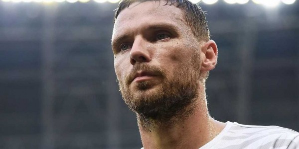 "Неплохо для дерева": нападающий "Краснодара" Маркус Берг ответил на критику в свой адрес "Неплохо для дерева": нападающий "Краснодара" Маркус Берг ответил на критику в свой адрес