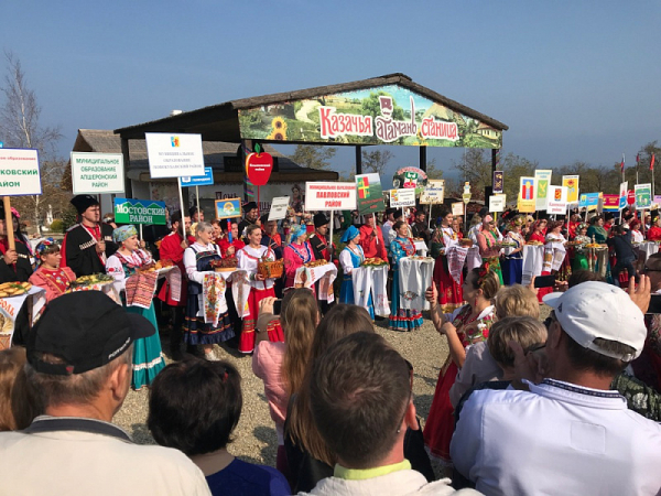 Более четырех тысяч человек побывали на закрытии юбилейного фестивального сезона в Атамани