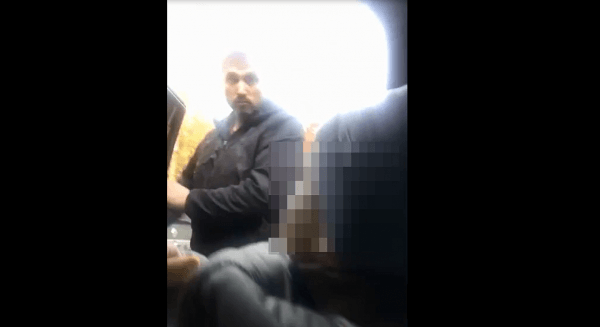 Таксист выкинул девушку с ребенком из машины и попал на видео