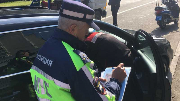 С новых выделенных полос для общественного транспорта в Краснодаре уже эвакуировали более 135 машин