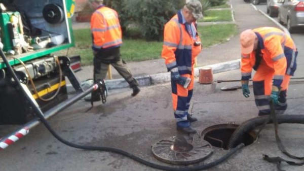 В Краснодаре уже прочищено более 20 км сетей ливневой канализации