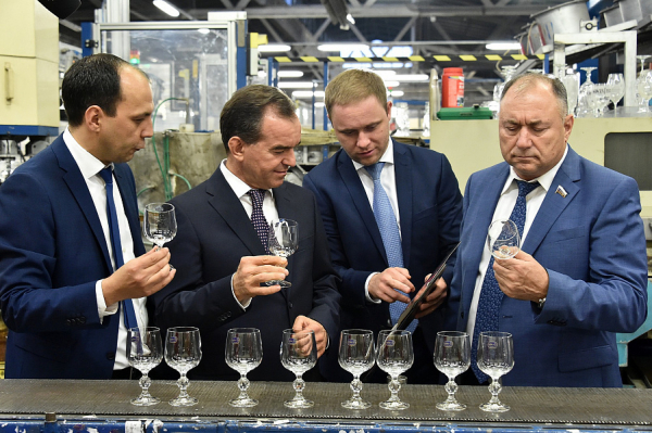 На Кубани могут запустить первое в России производство богемского стекла На Кубани могут запустить первое в России производство богемского стекла