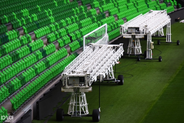 «Галицкий считает, что футбол — это театр, и зрителям должно быть удобно». Как устроен изнутри стадион ФК «Краснодар» «Галицкий считает, что футбол — это театр, и зрителям должно быть удобно». Как устроен изнутри стадион ФК «Краснодар»