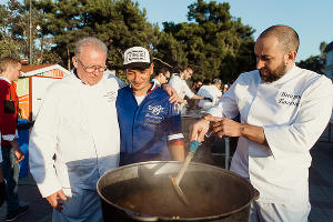 Как прошел конкурс «Золотой половник Геленджика» и где работает лучший шеф-повар курорта Как прошел конкурс «Золотой половник Геленджика» и где работает лучший шеф-повар курорта