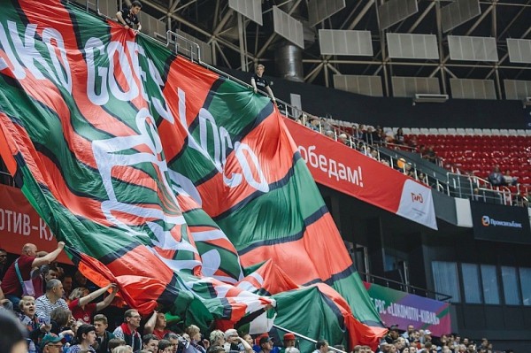 «Локомотив-Кубань» сыграет с питерским «Зенитом»
«Локомотив-Кубань» сыграет с питерским «Зенитом»