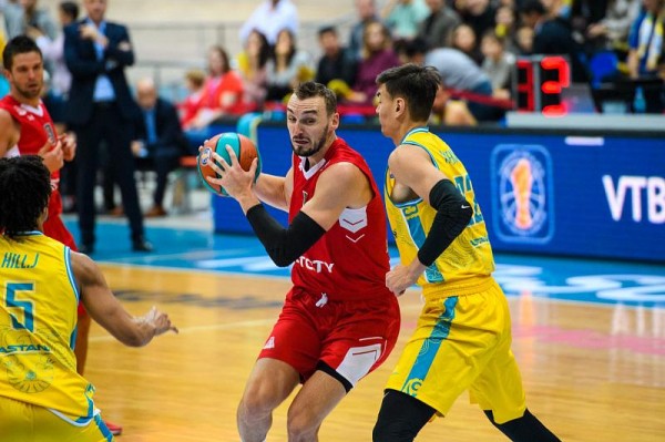 «Локомотив-Кубань» в гостях уступил «Астане»
«Локомотив-Кубань» в гостях уступил «Астане»