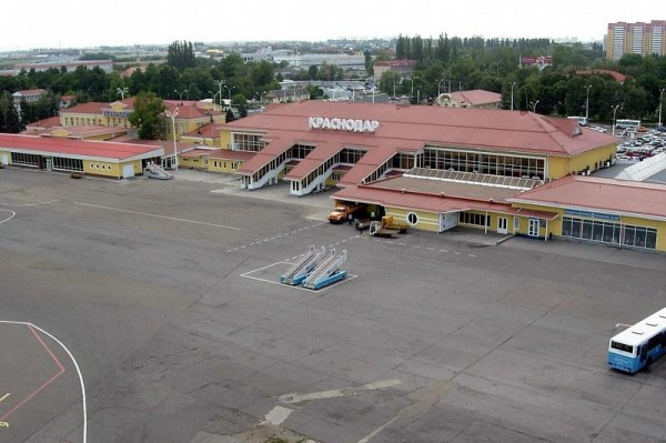 
            Скандал вокруг земли: вокруг расширения краснодарского аэропорта сложилась неоднозначная ситуация                    