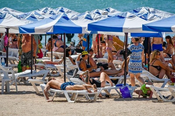 В Анапе губернатор Краснодарского края проведет совещание об организации пляжного отдыха и работе отелей
В Анапе губернатор Краснодарского края проведет совещание об организации пляжного отдыха и работе отелей