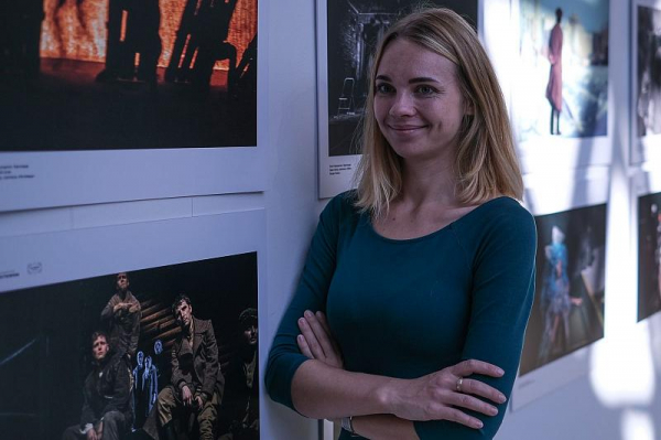 В Краснодаре открылась выставка театральной фотографии
В Краснодаре открылась выставка театральной фотографии