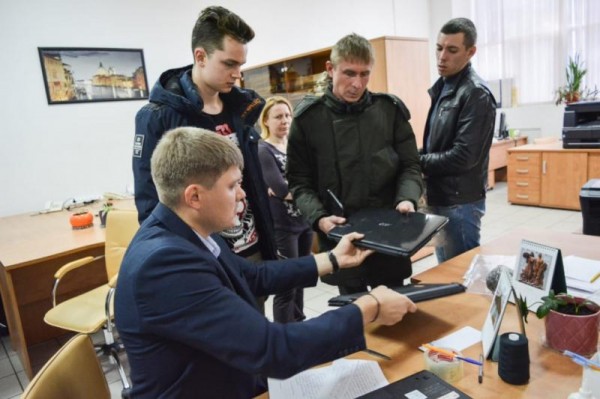 Прессинг в погонах: подробности «наезда» следователей на редакцию «Юг Times» Прессинг в погонах: подробности «наезда» следователей на редакцию «Юг Times»