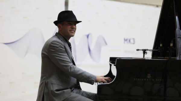 Из Франции с любовью: В Краснодаре выступил джазовый ансамбль из города-побратима Нанси Из Франции с любовью: В Краснодаре выступил джазовый ансамбль из города-побратима Нанси