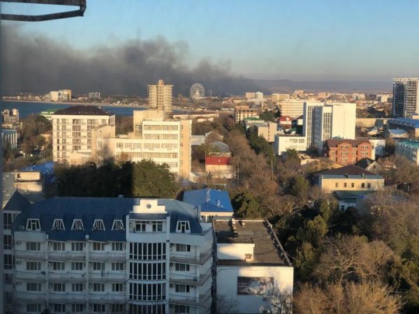 Ландшафтный пожар под Анапой угрожает домам жителей