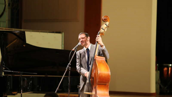 Из Франции с любовью: В Краснодаре выступил джазовый ансамбль из города-побратима Нанси Из Франции с любовью: В Краснодаре выступил джазовый ансамбль из города-побратима Нанси