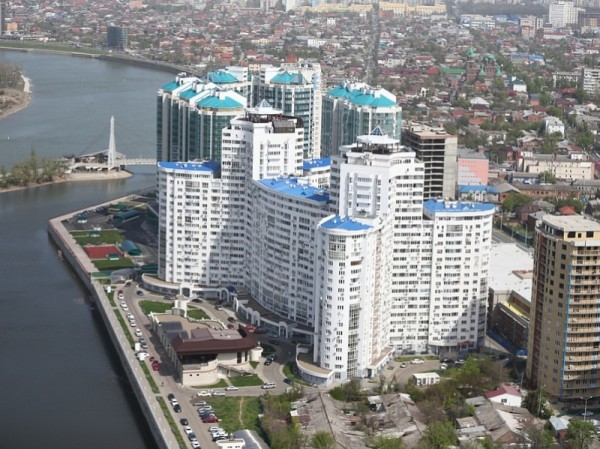 Виталий Мутко отметил работу по расселению жителей из ветхого жилья на Кубани