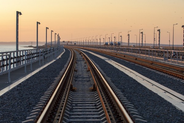 Пассажирский поезд Санкт-Петербург – Севастополь первым пройдет по Крымскому мосту Пассажирский поезд Санкт-Петербург – Севастополь первым пройдет по Крымскому мосту