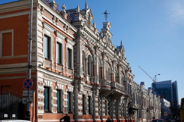 
            «Блеск старины»: в Краснодаре откроется выставка золотых и серебряных предметов конца ХVIII – середины ХХ века                     