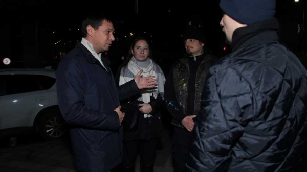 Стрит-арт-художник из Милана начал создавать картину на стене администрации Краснодара