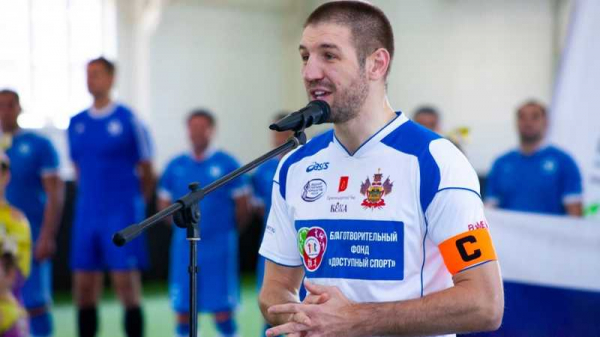 В Краснодаре проходит благотворительная акция «Чемпионы — детям»