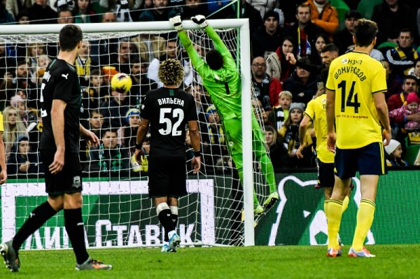 «Краснодар» - «Ростов» 2:2
«Краснодар» - «Ростов» 2:2