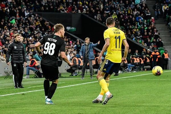 «Краснодар» - «Ростов» 2:2
«Краснодар» - «Ростов» 2:2