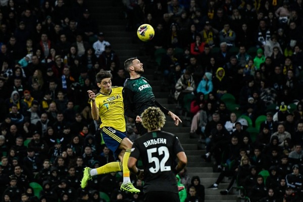 «Краснодар» - «Ростов» 2:2
«Краснодар» - «Ростов» 2:2