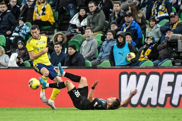 «Краснодар» - «Ростов» 2:2
«Краснодар» - «Ростов» 2:2