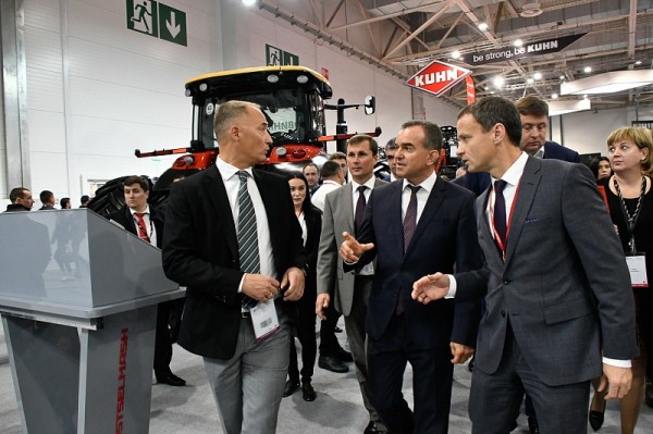 
            Ростсельмаш: широкий спектр техники для любых агроработ                    