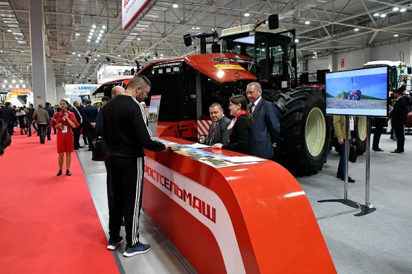 
            Ростсельмаш: широкий спектр техники для любых агроработ                    