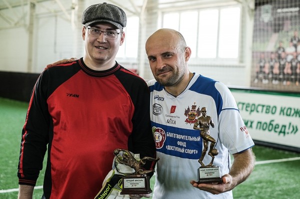 
            В Краснодаре команда полицейских сыграла в футбол со звездами спорта                    