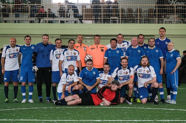 
            В Краснодаре команда полицейских сыграла в футбол со звездами спорта                    