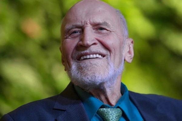 В Краснодаре Николай Дроздов расскажет пассажирам трамваев о русских путешественниках
В Краснодаре Николай Дроздов расскажет пассажирам трамваев о русских путешественниках