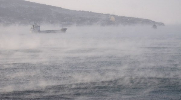 В Новороссийске включили сирены, чтобы предупредить людей об урагане