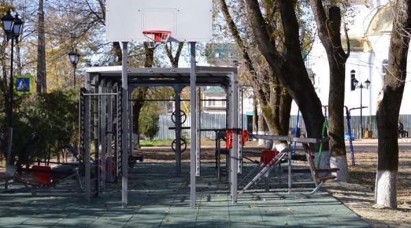 В поселке Майкопского района открыли воркаут-площадку В поселке Майкопского района открыли воркаут-площадку