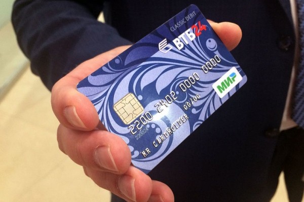 
            ВТБ и «Мир» предлагают клиентам до 10% на остаток по счёту                     