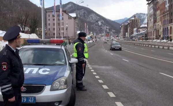 Служба эвакуации в Сочи переведена на круглосуточный режим работы Служба эвакуации в Сочи переведена на круглосуточный режим работы