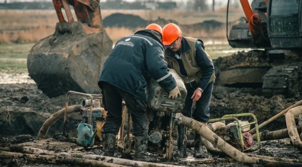 Работы по ликвидации аварии на Троицком водопроводе на Кубани будут продолжаться ночью