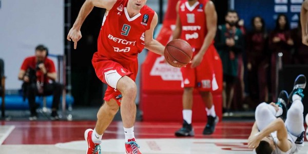 "Локомотив-Кубань" на своем паркете обыграл пермскую "Парму"