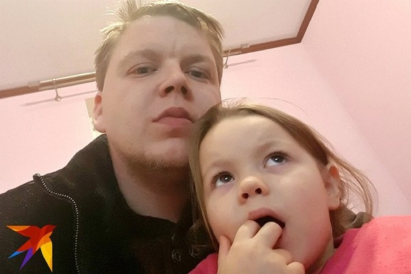 «Кто ее выпустил из психушки!»: отец девочки, убитой родной матерью, требует наказать медиков