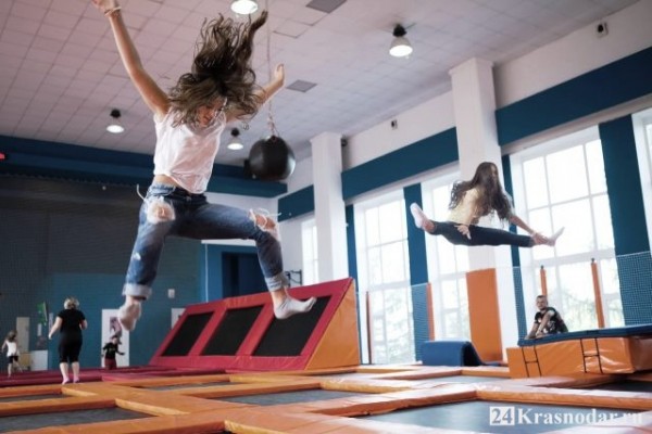 Строительство батутных центров