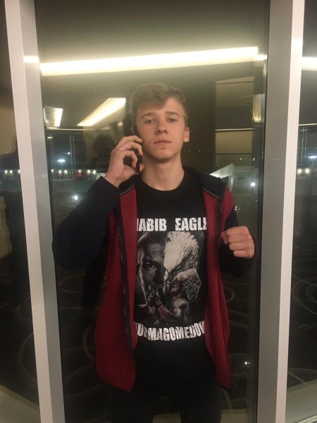 &laquo;Это лучший подарок на Новый год!&raquo;: Хабиб Нурмагомедов исполнил мечту школьника из Апшеронска