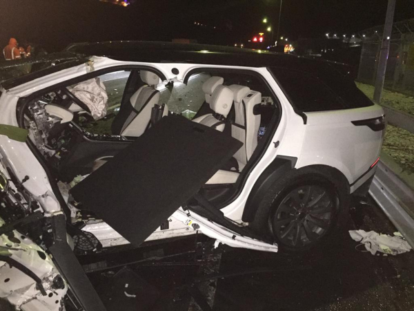Четыре человека погибли в лобовом ДТП в Сочи (ВИДЕО) Четыре человека погибли в лобовом ДТП в Сочи (ВИДЕО)