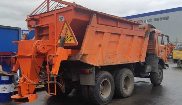 На случай гололёда в Краснодаре дежурит спецтехника