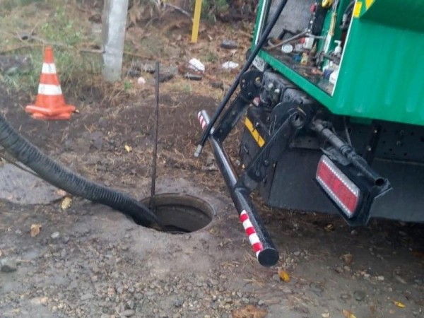 Почти 40 километров ливневых коллекторов столицы Кубани очистили от ила и грязи