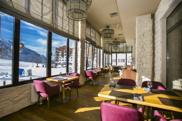 Еда на высоте. Гастрономический гид по заведениям курорта «Роза Хутор» Еда на высоте. Гастрономический гид по заведениям курорта «Роза Хутор»